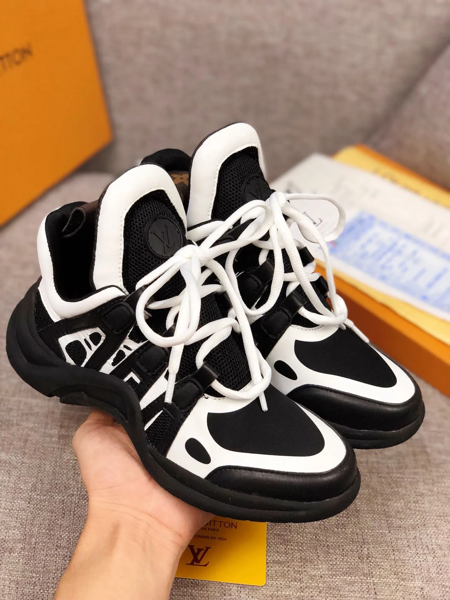 CE - LUV Archlight Black White Sneaker