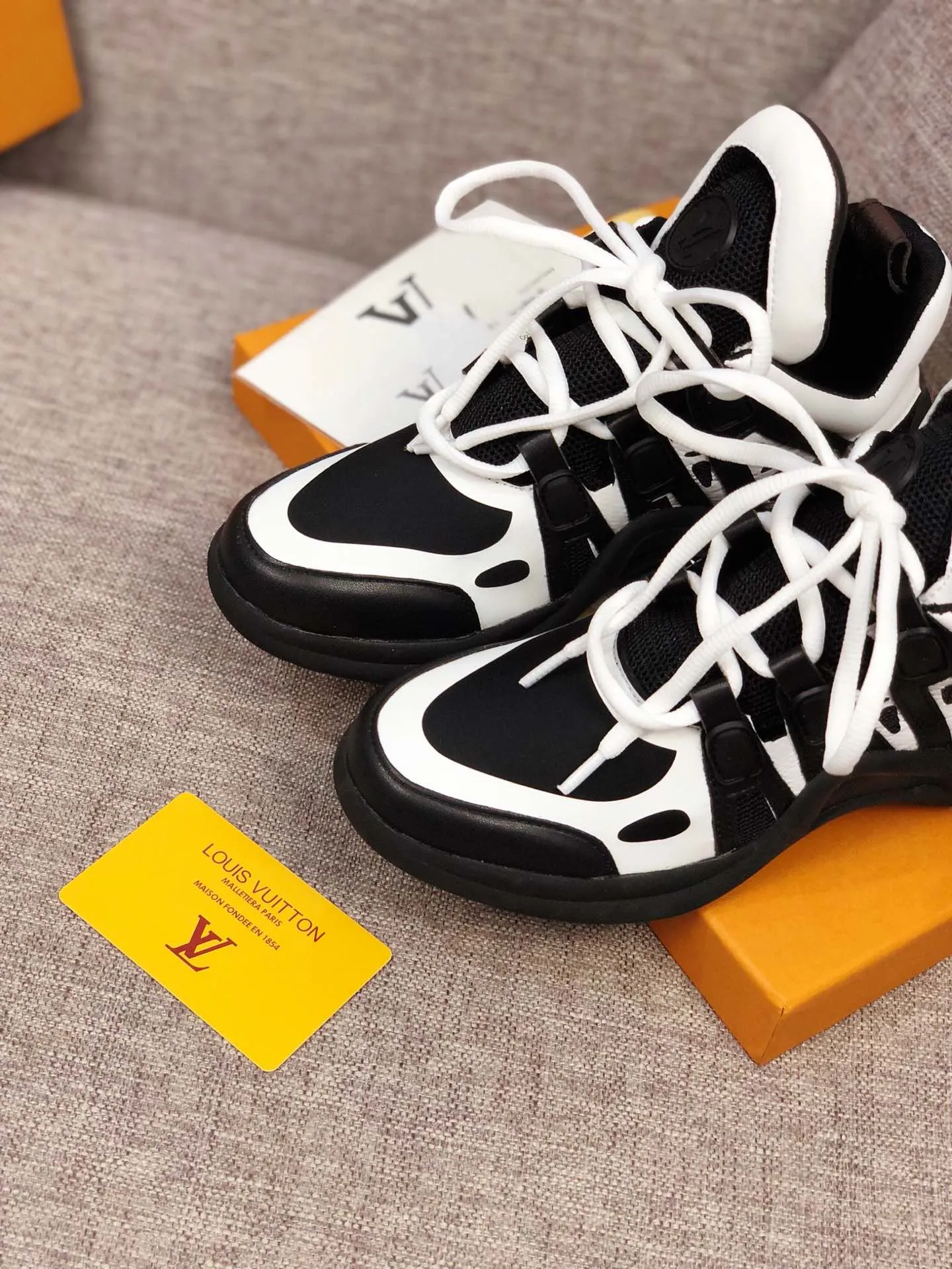 CE - LUV Archlight Black White Sneaker