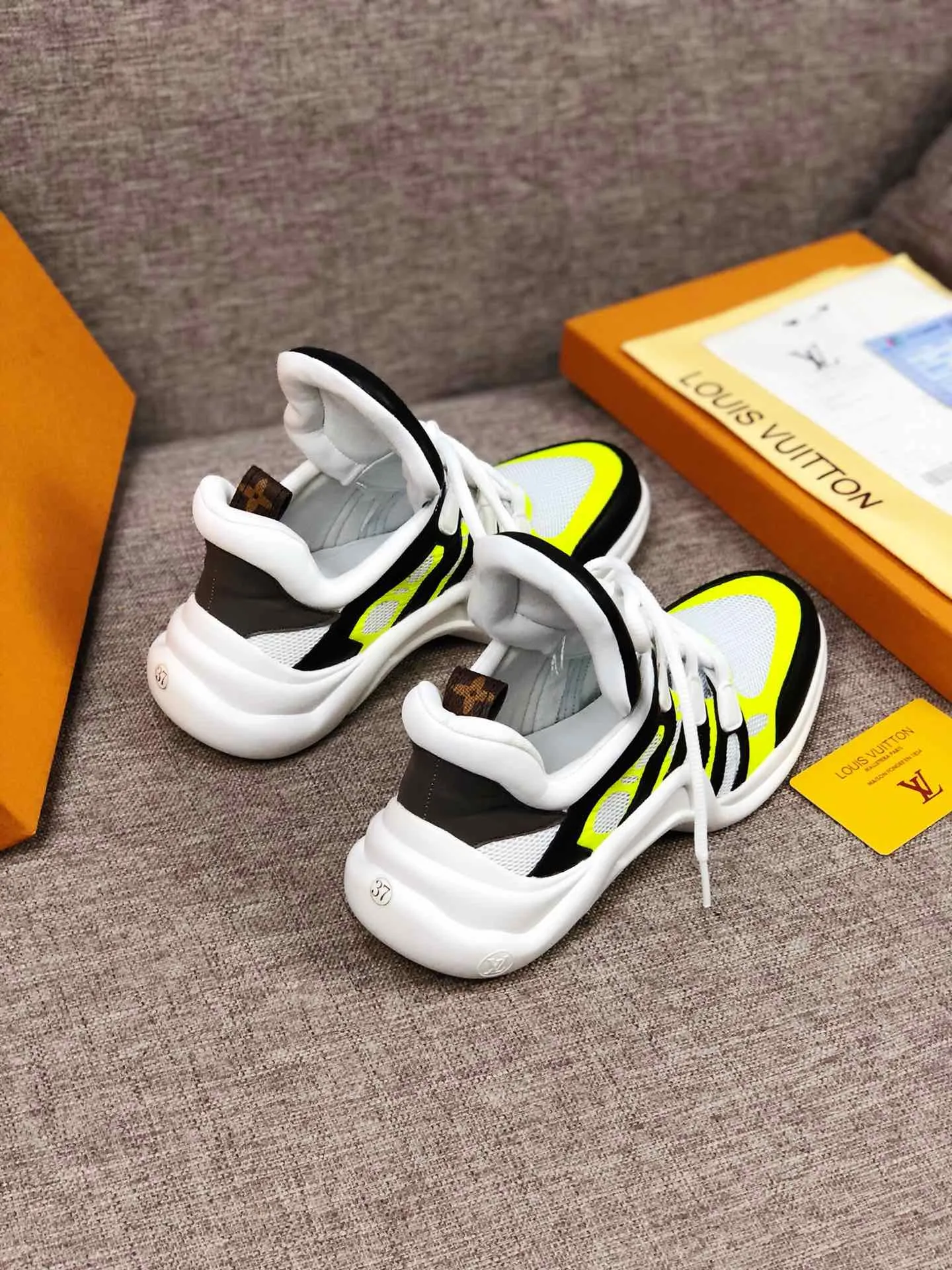 CE - LUV Archlight Black White Yellow Sneaker