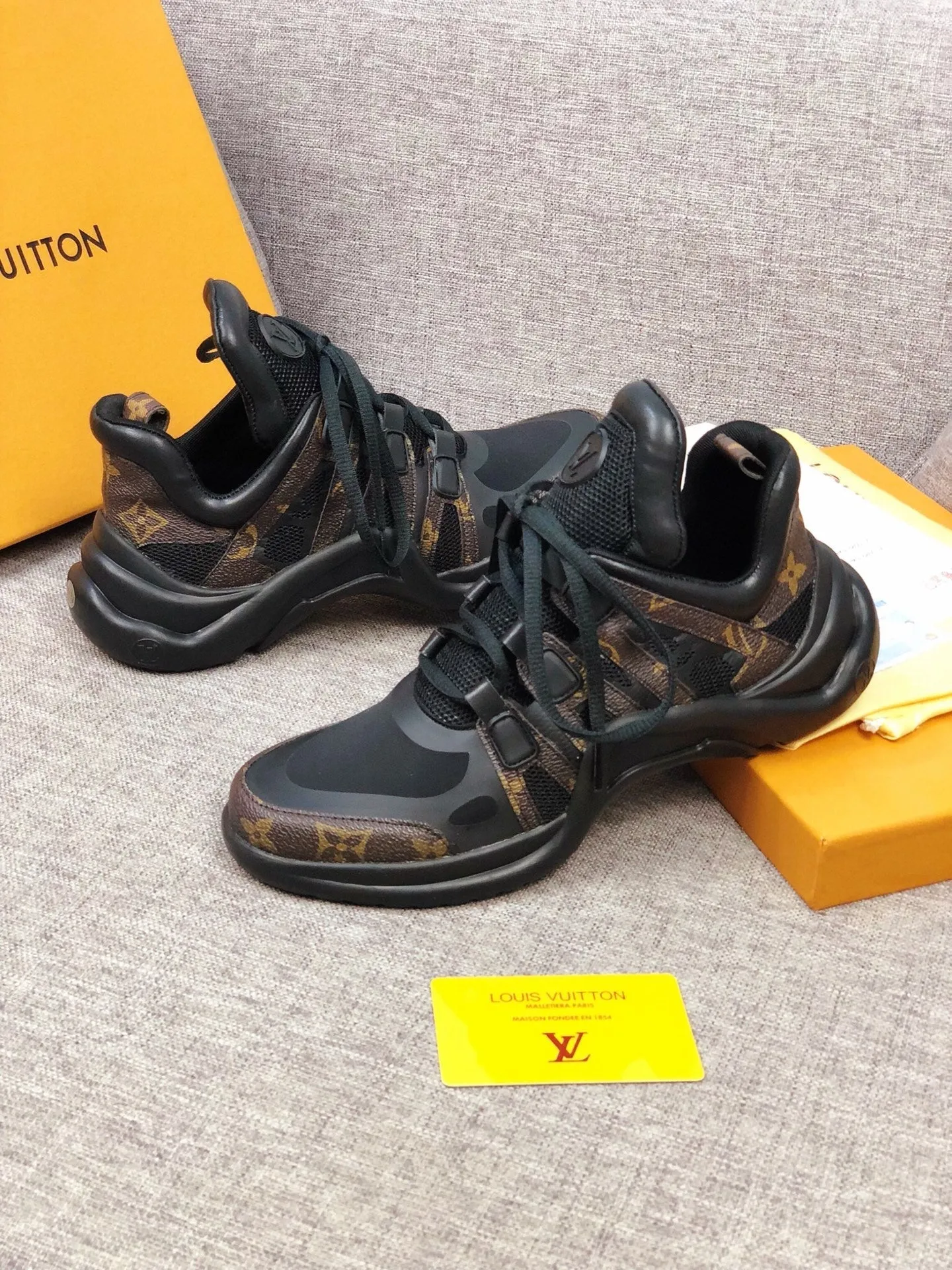 EI -LUV Archlight Black Brown Sneaker