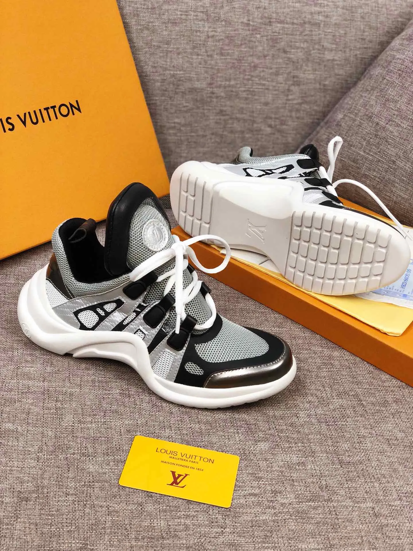 PT - LUV Archlight Brown Black Sneaker