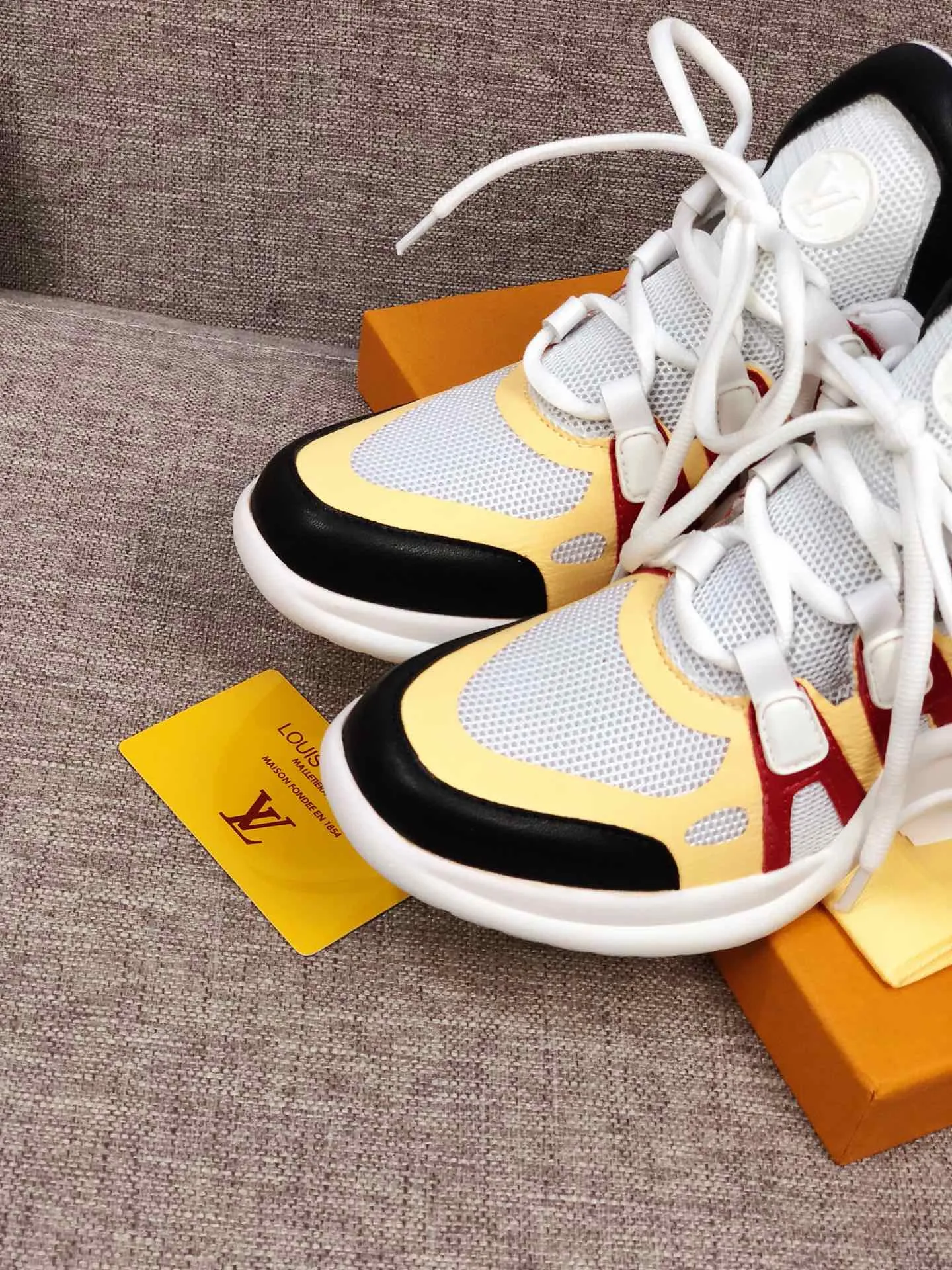 PT - LUV Archlight Red Yellow Sneaker