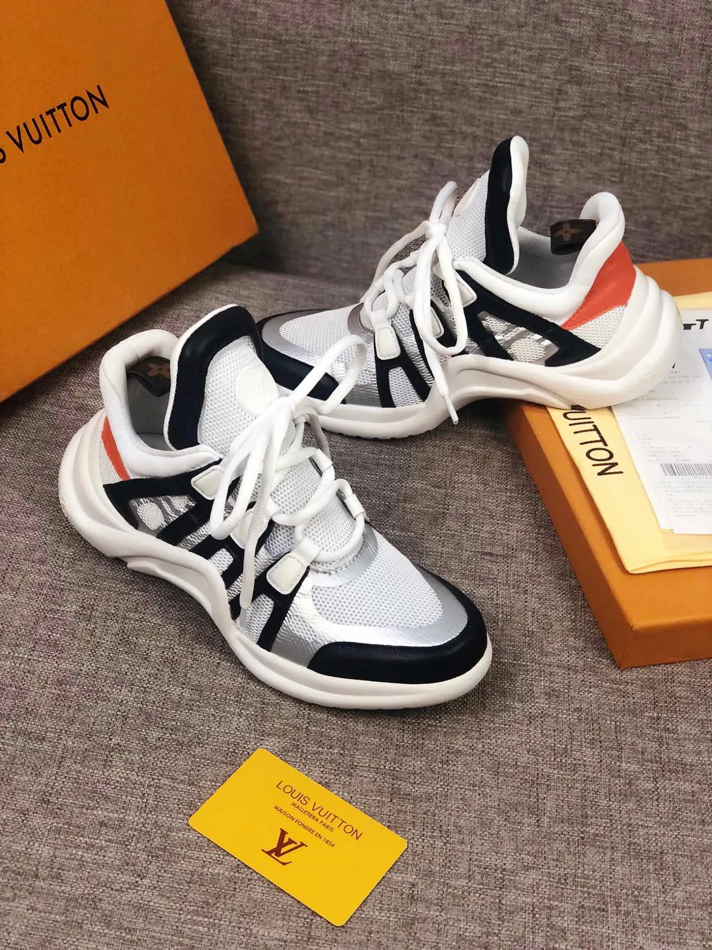 PT - LUV Archlight White Black Orange Sneaker