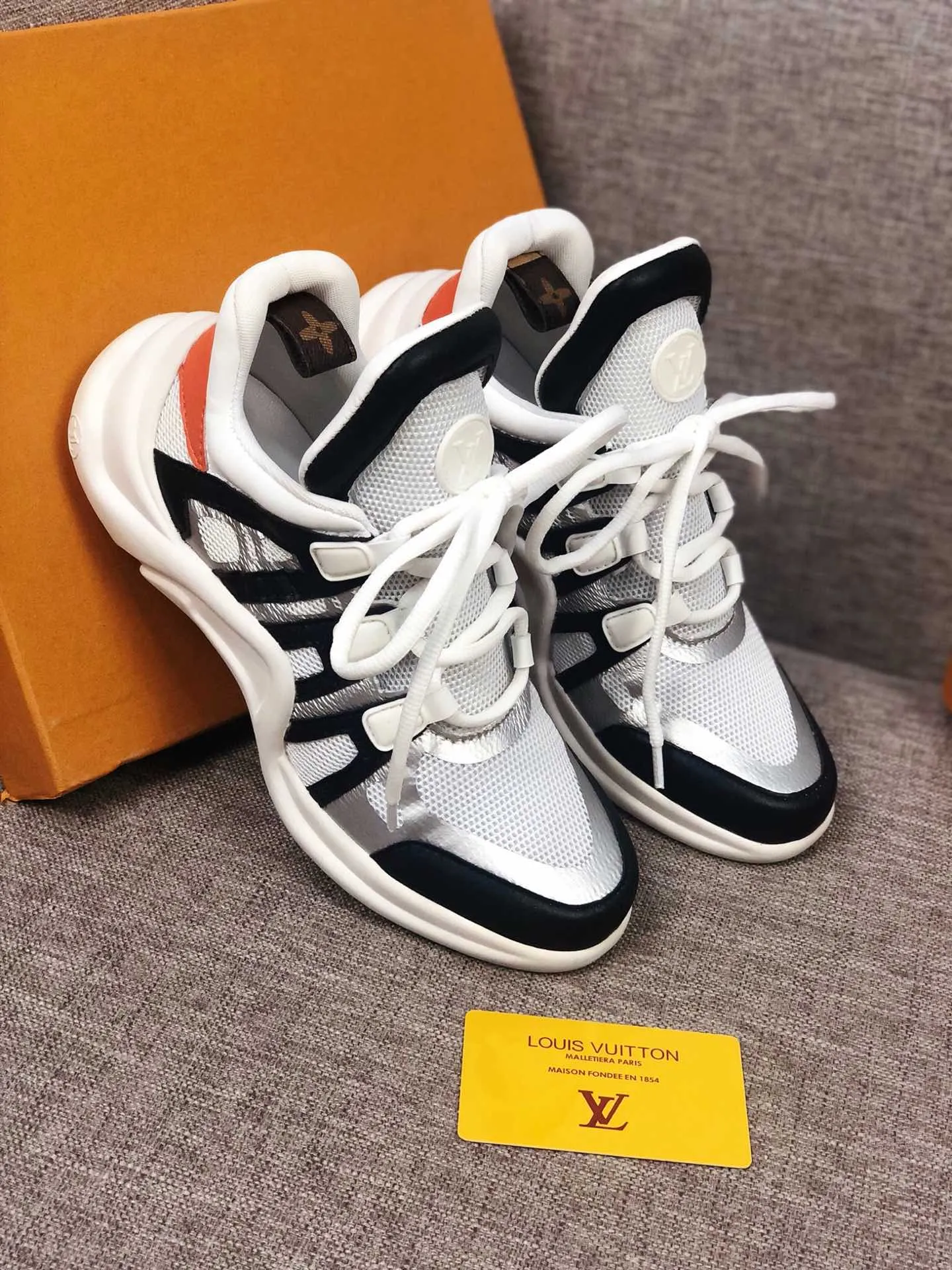 PT - LUV Archlight White Black Orange Sneaker
